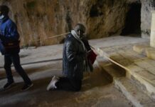 Floral Decorations and Inscriptions